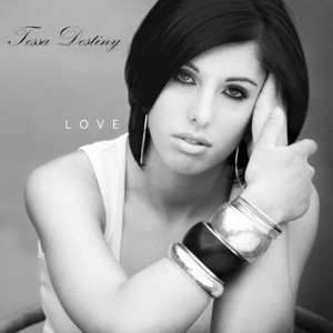 Tessa Destiny2011《L.O.V.E》专辑封面图片.jpg