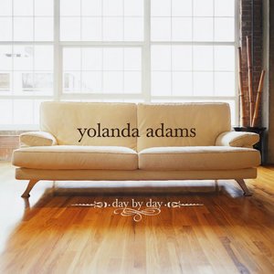 Yolanda Adams2005《Day By Day (一天天)》专辑封面图片.jpg