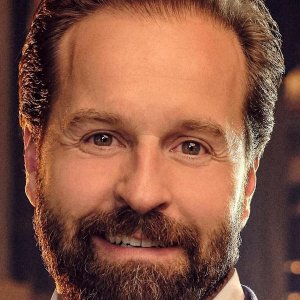 Alfie Boe.jpg