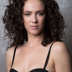 Amy Manson.jpg