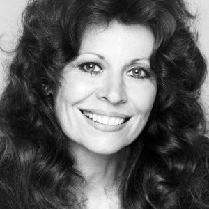 Ann Wedgeworth.jpg