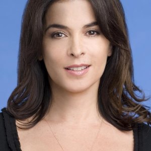 Annabella Sciorra.jpg