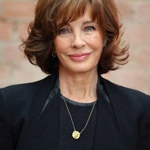 Anne Archer.jpg