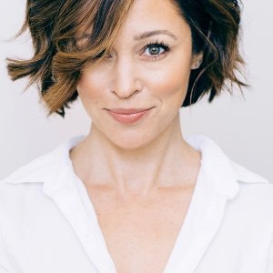 Autumn Reeser.jpg