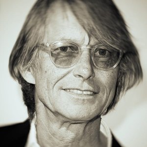 Bruce Robinson.jpg