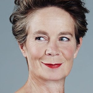 Celia Imrie.jpg