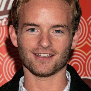 Christopher Masterson.jpg