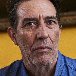 Ciarán Hinds.jpg