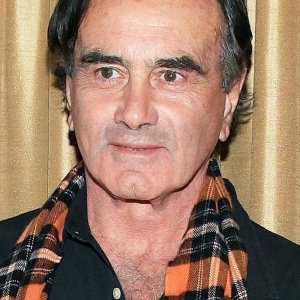 Dan Hedaya.jpg