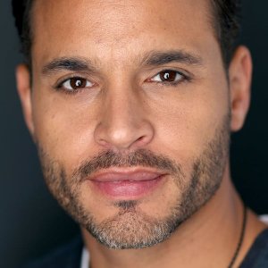 Daniel Sunjata.jpg