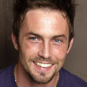 Desmond Harrington.jpg