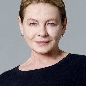 Dianne Wiest.jpg