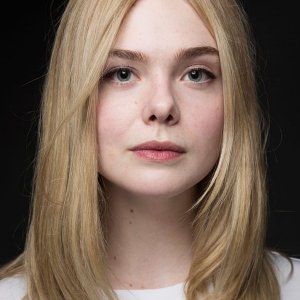 Elle Fanning.jpg