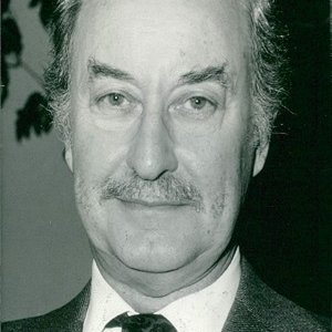 Frank Thornton.jpg