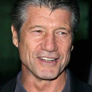 Fred Ward.jpg