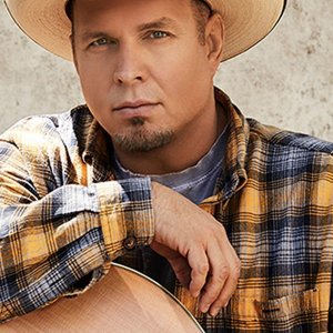 Garth Brooks.jpg