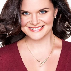 Heather Tom.jpg