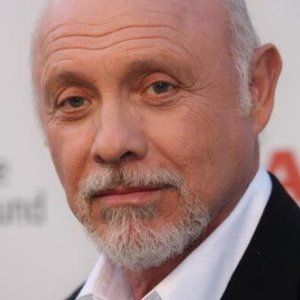 Héctor Elizondo.jpg