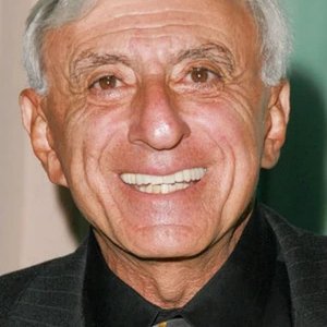 Jamie Farr.jpg