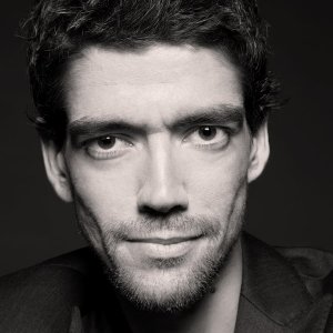 Javier Botet.jpg