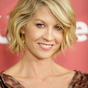 Jenna Elfman.jpg