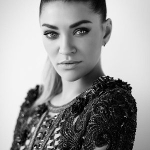 Jessica Szohr.jpg