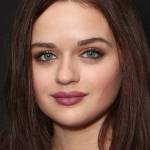 Joey King.jpg