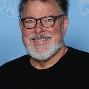 Jonathan Frakes.jpg