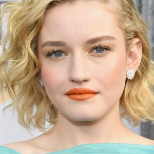 Julia Garner.jpg