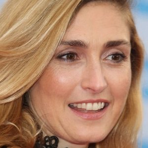 Julie Gayet.jpg