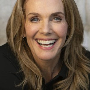 Julie Hagerty.jpg