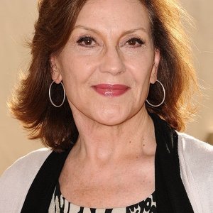 Kelly Bishop.jpg