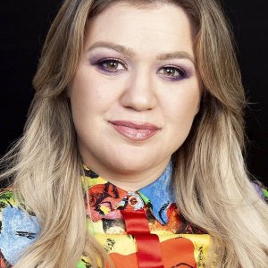 Kelly Clarkson.jpg