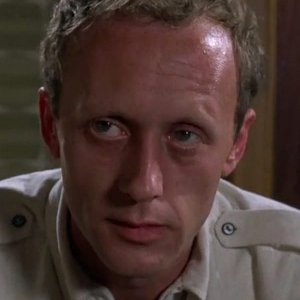 Kenneth Colley.jpg