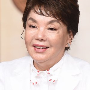 Kim Su-mi.jpg