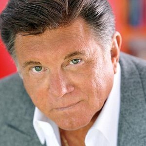 Larry Manetti.jpg