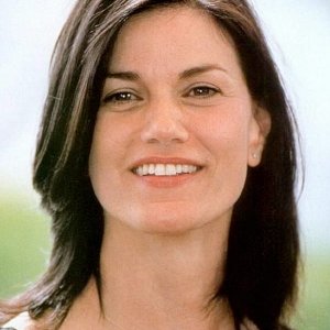 Linda Fiorentino.jpg