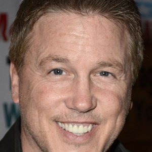 Lochlyn Munro.jpg