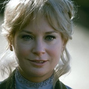 Lois Nettleton.jpg