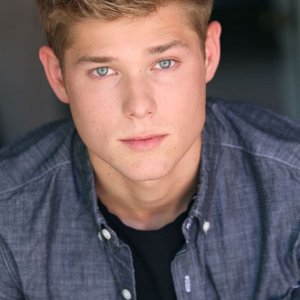 Mason Dye.jpg