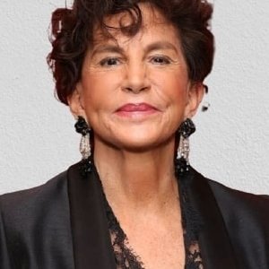 Mercedes Ruehl.jpg