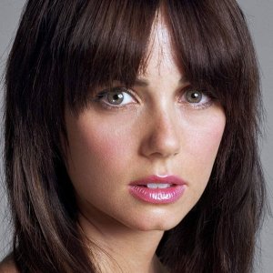 Mia Kirshner.jpg