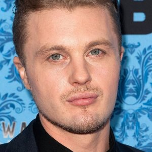 Michael Pitt.jpg