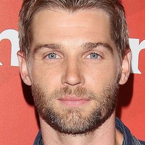 Mike Vogel.jpg