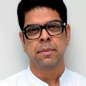 Murali Sharma.jpg