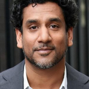 Naveen Andrews.jpg