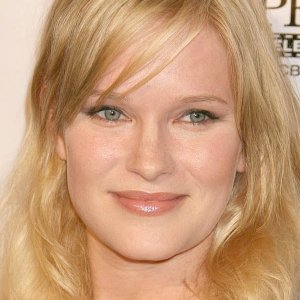 Nicholle Tom.jpg