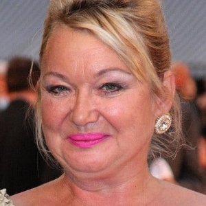 Nicola Duffett.jpg