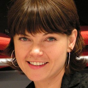 Nicole de Boer.jpg