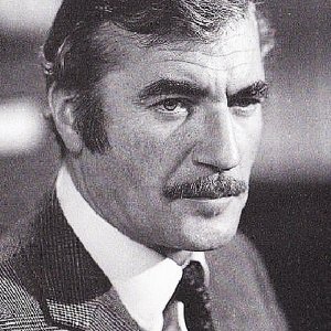 Nigel Davenport.jpg